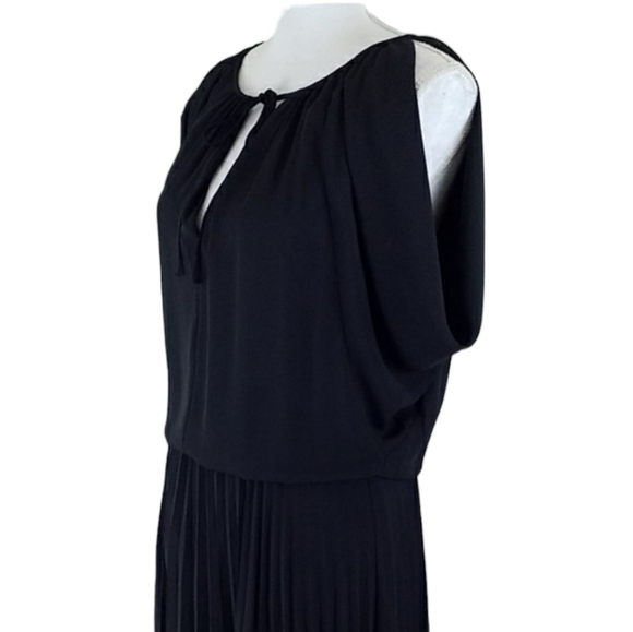 BCBGMaxAzria~Sz XS~"LONA" Black Pleated Dress NWT. - Picture 6 of 7